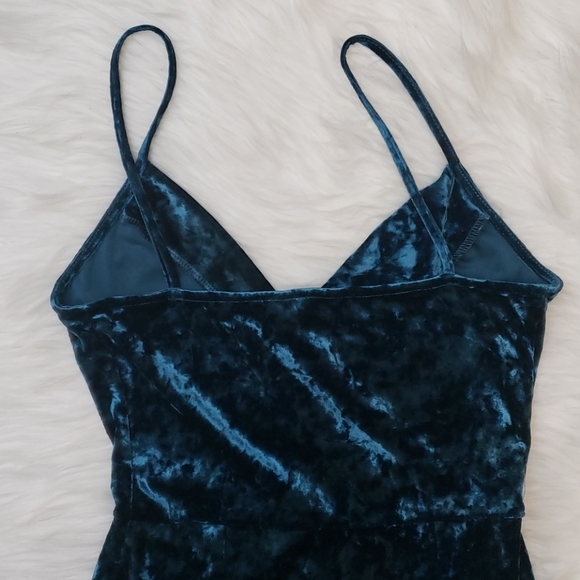 New Look Velvet Faux Wrap Dress Sz 8 Strappy Party Holiday Sexy - Picture 9 of 14